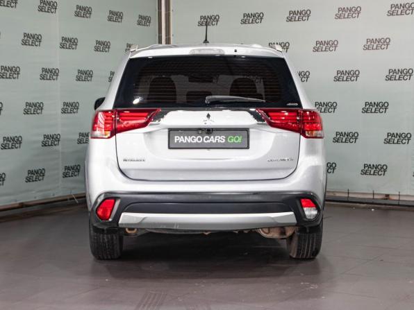 Mitsubishi Outlander III Рестайлинг 2 с пробегом 2016 года, цена 1 629 000 рублей, 175000 км, внедорожник, Автокод Объявления