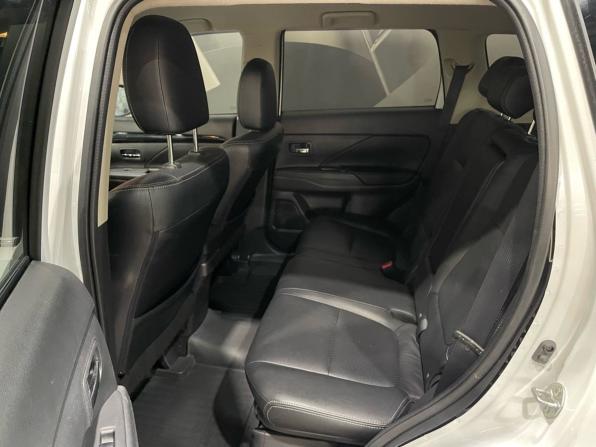 Mitsubishi Outlander III Рестайлинг с пробегом 2014 года, цена 1 928 000 рублей, 128330 км, внедорожник, Автокод Объявления