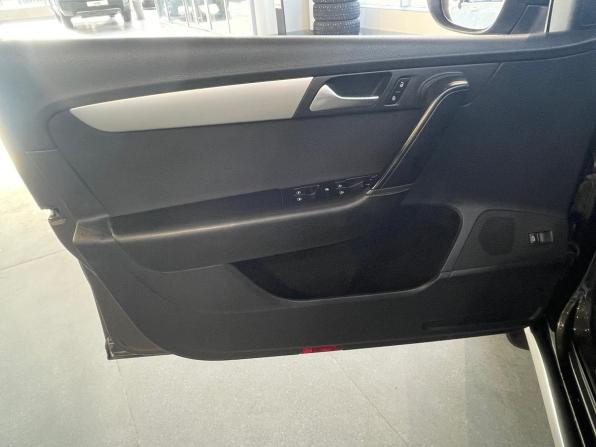 Volkswagen Passat B7 с пробегом 2012 года, цена 1 050 000 рублей, 155147 км, седан, Автокод Объявления
