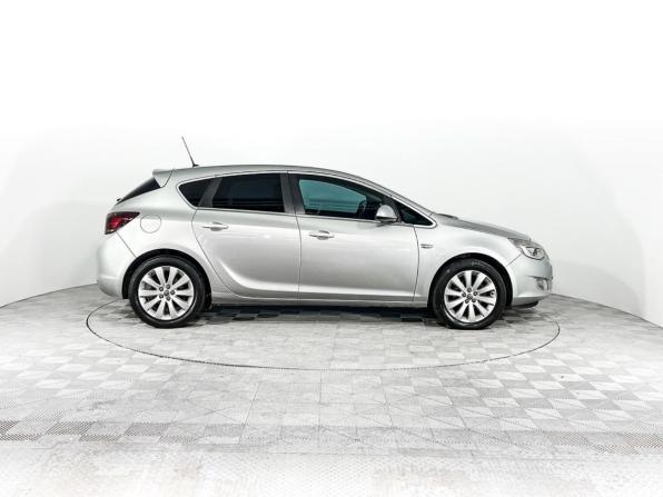 Opel Astra J с пробегом 2011 года, цена 576 800 рублей, 236813 км, хэтчбек, Автокод Объявления