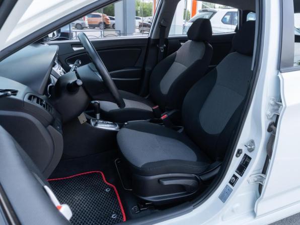 Hyundai Solaris I с пробегом 2013 года, цена 980 000 рублей, 108380 км, хэтчбек, Автокод Объявления