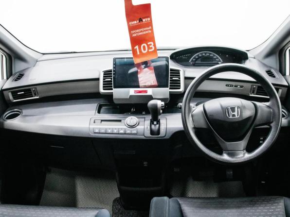 Honda Freed I с пробегом 2010 года, цена 949 000 рублей, 107894 км, компактвэн, Автокод Объявления