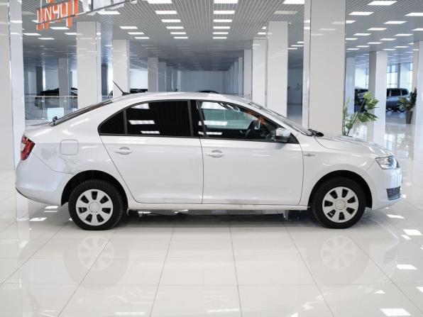 Skoda Rapid I Рестайлинг с пробегом 2018 года, цена 594 000 рублей, 180054 км, лифтбек, Автокод Объявления
