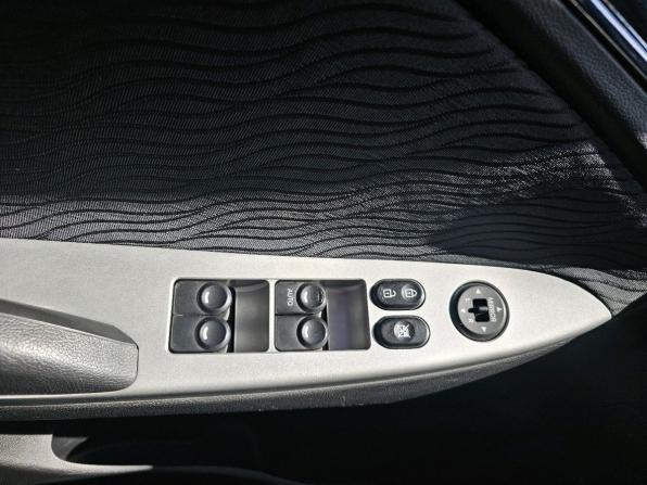 Hyundai Solaris I с пробегом 2013 года, цена 829 000 рублей, 137996 км, седан, Автокод Объявления
