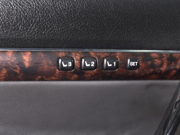 Toyota Land Cruiser 200 Series с пробегом 2007 года, цена 3 099 995 рублей, 450646 км, внедорожник, Автокод Объявления