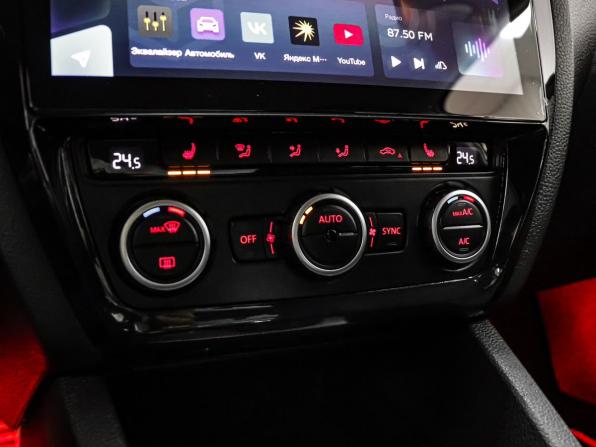 Volkswagen Jetta VI с пробегом 2013 года, цена 999 000 рублей, 200598 км, седан, Автокод Объявления