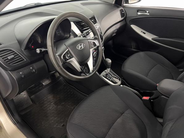 Hyundai Solaris I с пробегом 2011 года, цена 740 000 рублей, 199747 км, седан, Автокод Объявления