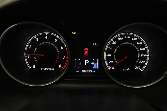 Mitsubishi Outlander II Рестайлинг с пробегом 2011 года, цена 1 000 000 рублей, 284895 км, внедорожник, Автокод Объявления