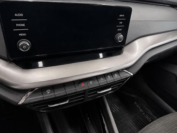 Skoda Octavia IV (A8) с пробегом 2020 года, цена 1 539 000 рублей, 229113 км, лифтбек, Автокод Объявления