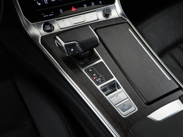 Audi A6 V (C8) с пробегом 2021 года, цена 5 497 077 рублей, 65741 км, седан, Автокод Объявления