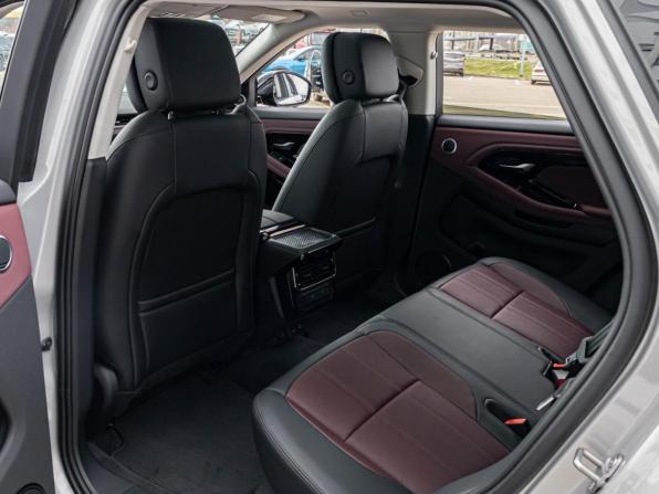 Land Rover Range Rover Evoque II Рестайлинг с пробегом 2025 года, цена 5 799 000 рублей, 56 км, внедорожник, Автокод Объявления
