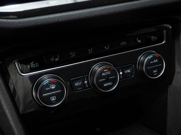 Volkswagen Tiguan II с пробегом 2020 года, цена 2 698 000 рублей, 124000 км, внедорожник, Автокод Объявления
