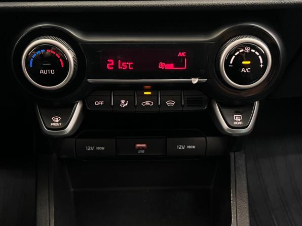 Kia Rio IV Рестайлинг с пробегом 2022 года, цена 1 749 000 рублей, 95439 км, хэтчбек, Автокод Объявления