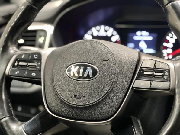 Kia Sorento III Prime Рестайлинг с пробегом 2019 года, цена 2 599 000 рублей, 170000 км, внедорожник, Автокод Объявления
