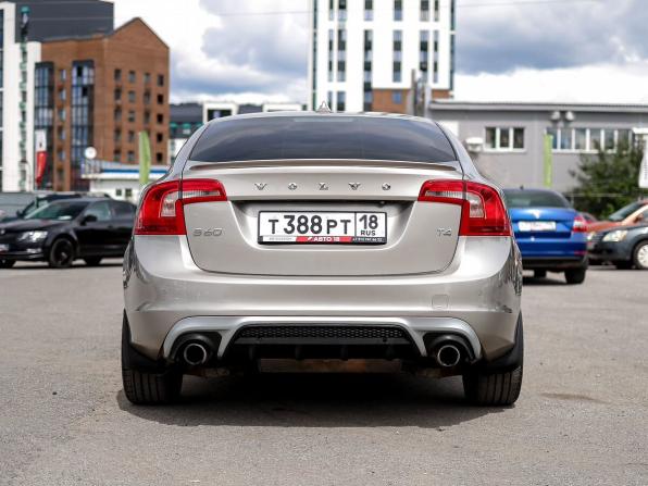 Volvo S60 II Рестайлинг с пробегом 2015 года, цена 1 559 000 рублей, 173380 км, седан, Автокод Объявления
