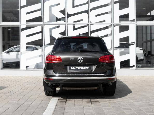 Volkswagen Touareg II Рестайлинг с пробегом 2015 года, цена 3 670 000 рублей, 113272 км, внедорожник, Автокод Объявления