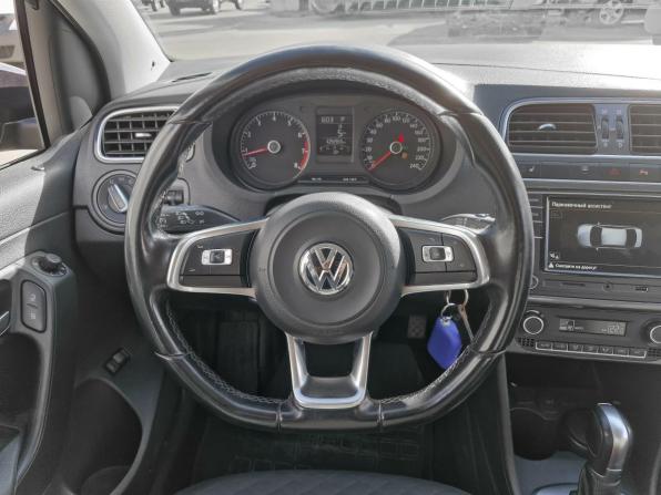 Volkswagen Polo V Рестайлинг с пробегом 2019 года, цена 1 275 000 рублей, 109282 км, седан, Автокод Объявления