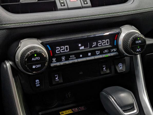 Toyota RAV4 V (XA50) с пробегом 2025 года, цена 3 925 000 рублей, 5170 км, внедорожник, Автокод Объявления
