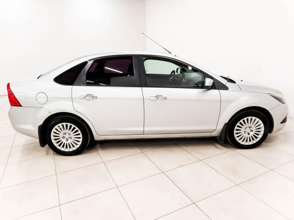 Ford Focus II Рестайлинг с пробегом 2010 года, цена 489 900 рублей, 220240 км, седан, Автокод Объявления