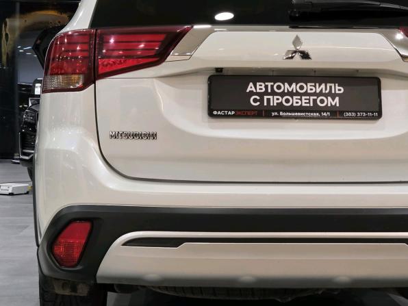 Mitsubishi Outlander III Рестайлинг 3 с пробегом 2019 года, цена 2 301 000 рублей, 71152 км, внедорожник, Автокод Объявления