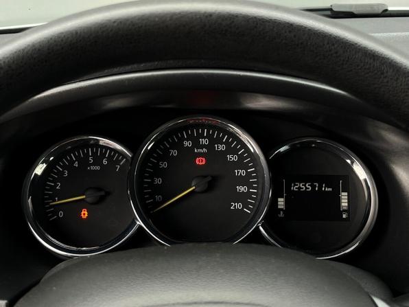 Renault Logan II Рестайлинг с пробегом 2019 года, цена 719 700 рублей, 125571 км, седан, Автокод Объявления