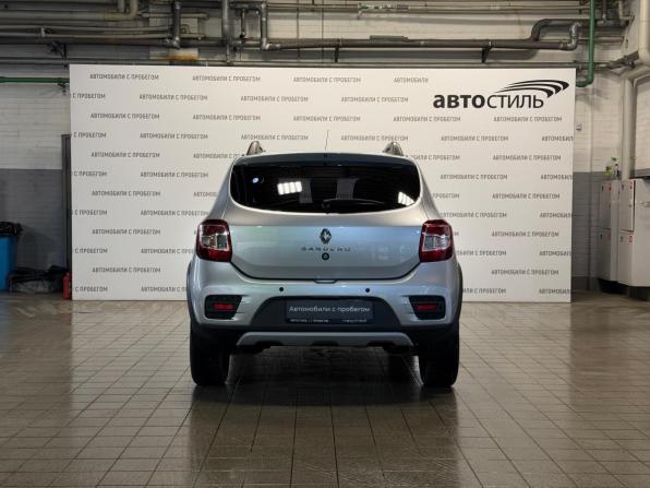Renault Sandero II Рестайлинг с пробегом 2021 года, цена 1 099 000 рублей, 115000 км, хэтчбек, Автокод Объявления