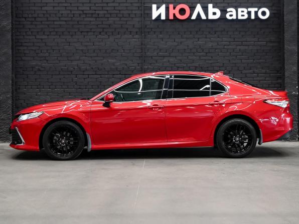 Toyota Camry VIII (XV70) Рестайлинг с пробегом 2021 года, цена 3 690 000 рублей, 56973 км, седан, Автокод Объявления