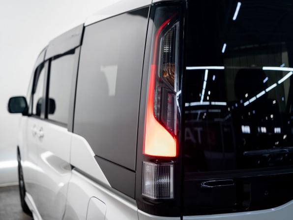 Honda Stepwgn V Рестайлинг с пробегом 2020 года, цена 2 360 000 рублей, 98700 км, минивэн, Автокод Объявления