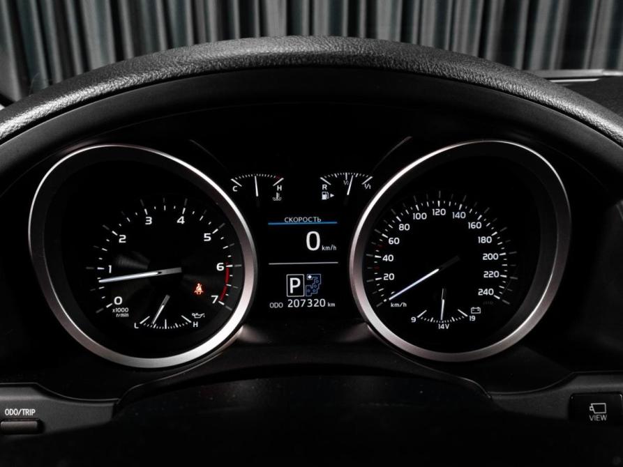 Toyota Land Cruiser 200 Series Рестайлинг 1 Тюмень  - изображение 12