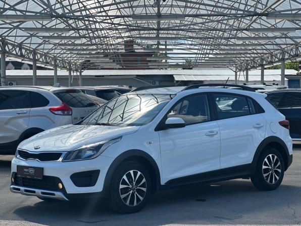 Kia Rio IV с пробегом 2018 года, цена 1 564 100 рублей, 68292 км, хэтчбек, Автокод Объявления