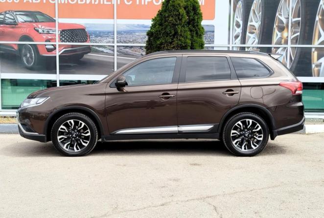 Mitsubishi Outlander III Рестайлинг 3 с пробегом 2021 года, цена 2 430 000 рублей, 169384 км, внедорожник, Автокод Объявления