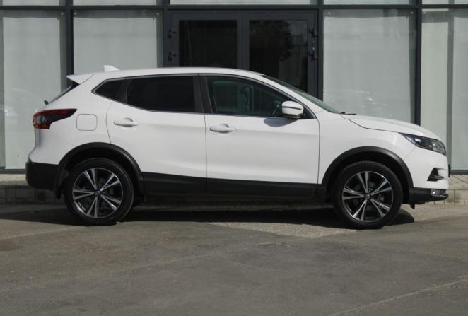 Nissan Qashqai II с пробегом 2019 года, цена 2 095 000 рублей, 81530 км, внедорожник, Автокод Объявления
