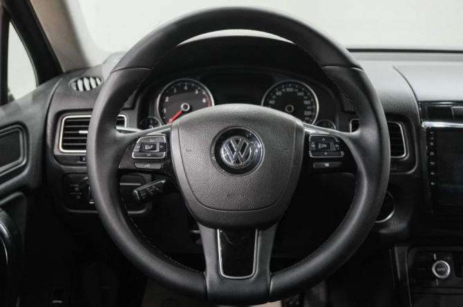 Volkswagen Touareg II с пробегом 2012 года, цена 2 379 000 рублей, 250000 км, внедорожник, Автокод Объявления