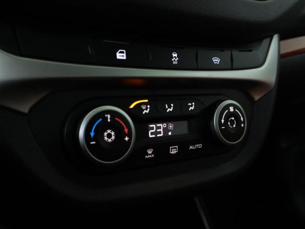 Lada (ВАЗ) Vesta I с пробегом 2019 года, цена 949 000 рублей, 192168 км, универсал, Автокод Объявления