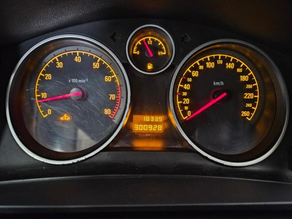 Opel Zafira B Рестайлинг с пробегом 2012 года, цена 634 000 рублей, 300927 км, минивэн, Автокод Объявления