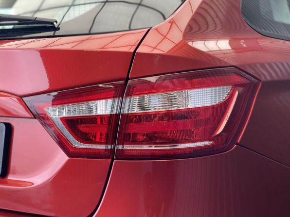 Lada (ВАЗ) Vesta I с пробегом 2019 года, цена 997 000 рублей, 105111 км, универсал, Автокод Объявления