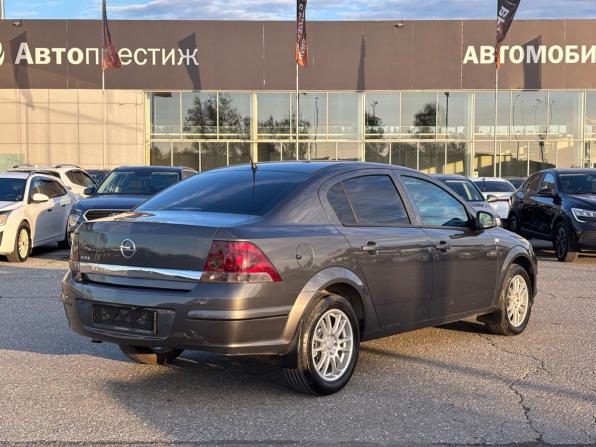 Opel Astra H Рестайлинг с пробегом 2012 года, цена 505 000 рублей, 226647 км, седан, Автокод Объявления