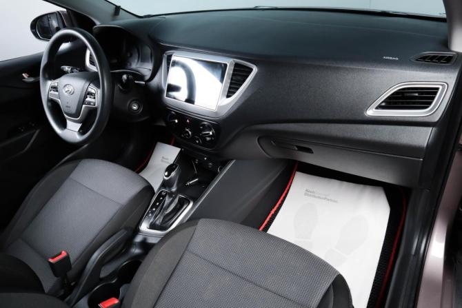 Hyundai Solaris II с пробегом 2019 года, цена 1 259 000 рублей, 190000 км, седан, Автокод Объявления