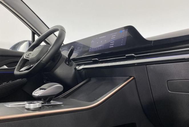 Omoda C5 I Рестайлинг с пробегом 2024 года, цена 2 000 000 рублей, 8050 км, внедорожник, Автокод Объявления