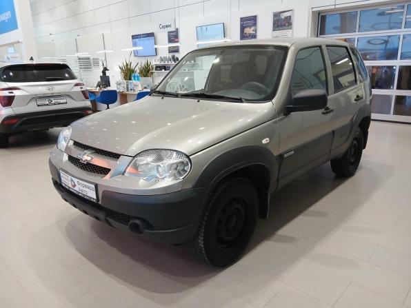 Chevrolet Niva I Рестайлинг с пробегом 2018 года, цена 670 000 рублей, 75306 км, внедорожник, Автокод Объявления