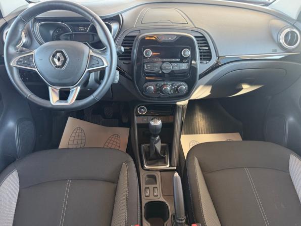Renault Kaptur I Рестайлинг с пробегом 2022 года, цена 1 660 000 рублей, 32786 км, внедорожник, Автокод Объявления