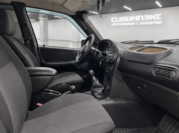 Chevrolet Niva I Рестайлинг с пробегом 2017 года, цена 689 500 рублей, 177500 км, внедорожник, Автокод Объявления