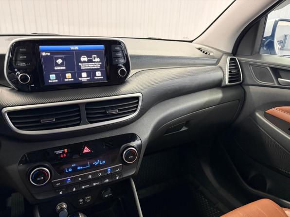 Hyundai Tucson III Рестайлинг с пробегом 2018 года, цена 2 097 000 рублей, 154463 км, внедорожник, Автокод Объявления