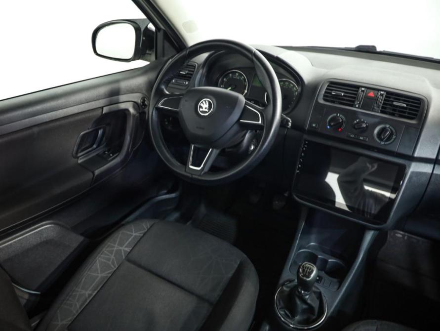Skoda Fabia II Рестайлинг Санкт-Петербург  - изображение 7