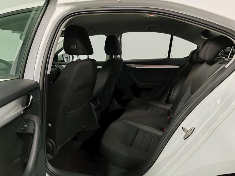 Skoda Octavia III (A7) Рестайлинг Москва  - изображение 15