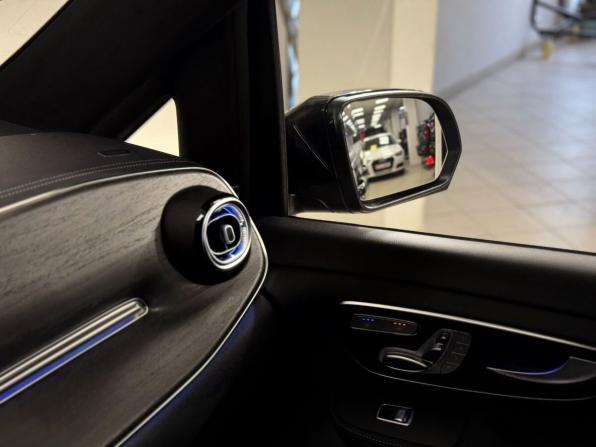 Mercedes-Benz V-Класс III (W447) Рестайлинг 2 с пробегом 2026 года, цена 42 700 000 рублей, 61 км, минивэн, Автокод Объявления