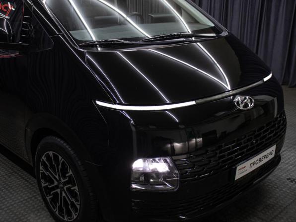 Hyundai Staria I с пробегом 2022 года, цена 5 299 999 рублей, 24100 км, минивэн, Автокод Объявления
