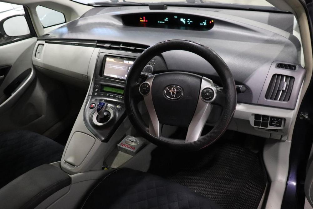 Toyota Prius III (XW30) Ульяновск  - изображение 5