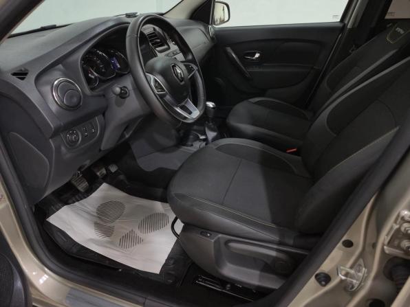 Renault Logan II Рестайлинг с пробегом 2022 года, цена 1 300 000 рублей, 72205 км, седан, Автокод Объявления