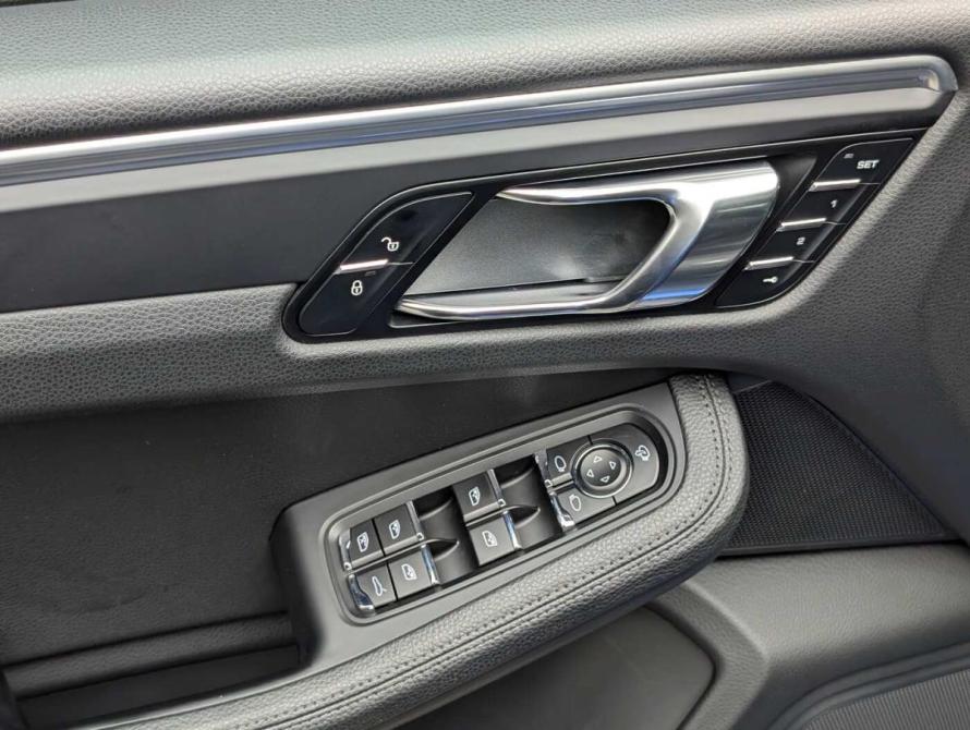 Porsche Macan I Москва  - изображение 9